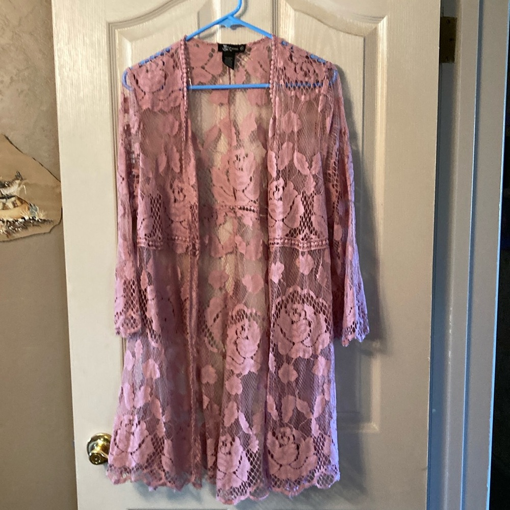 Lacey detail, gorgeous dusty rose tunic